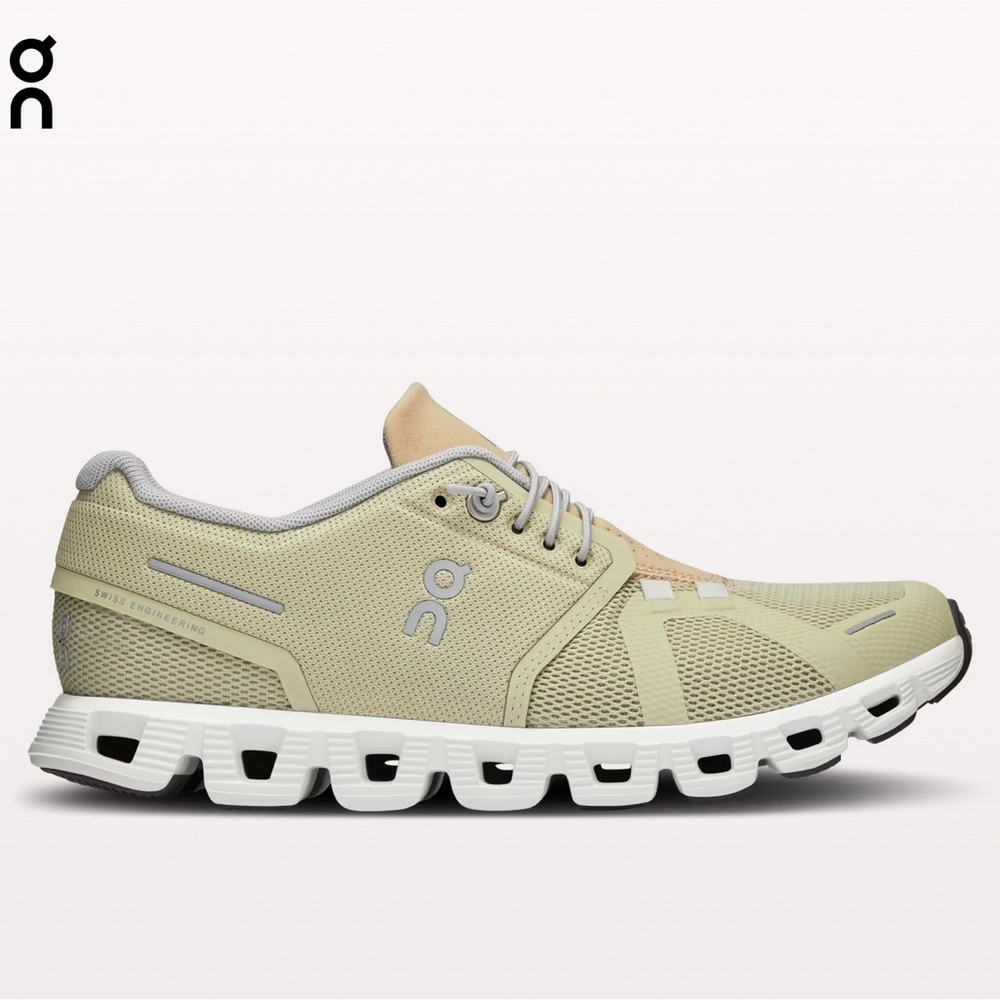 Cloud 5 for woman size 8